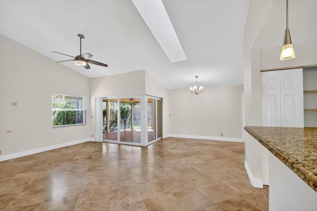 1620 NW 22nd Avenue, Delray Beach, FL 33445