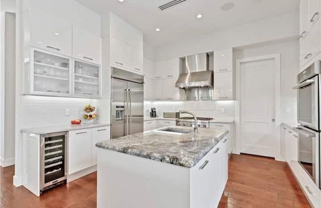 404 NE 13th Avenue, Fort Lauderdale, FL 33301