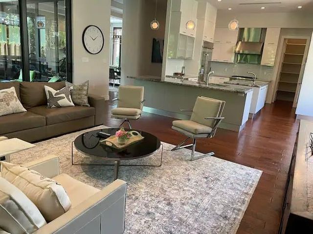 404 NE 13th Avenue, Fort Lauderdale, FL 33301