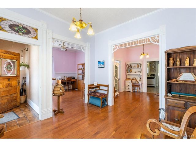 209 N 4th St, Cripple Creek, CO 80813