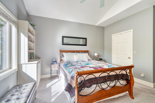 7170 NW River Springs Road, Redmond, OR 97756