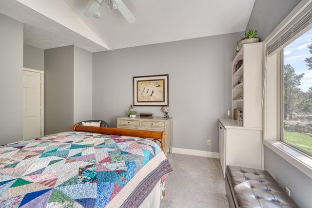 7170 NW River Springs Road, Redmond, OR 97756