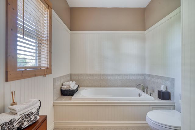 7170 NW River Springs Road, Redmond, OR 97756