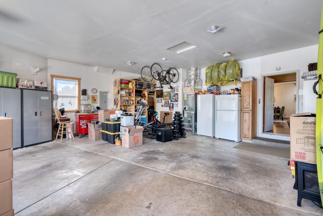 7170 NW River Springs Road, Redmond, OR 97756