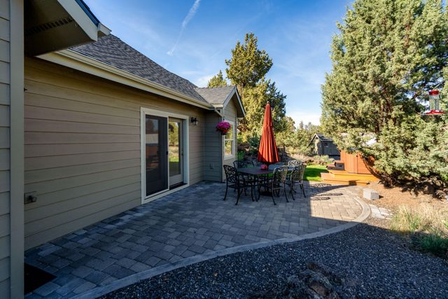 7170 NW River Springs Road, Redmond, OR 97756