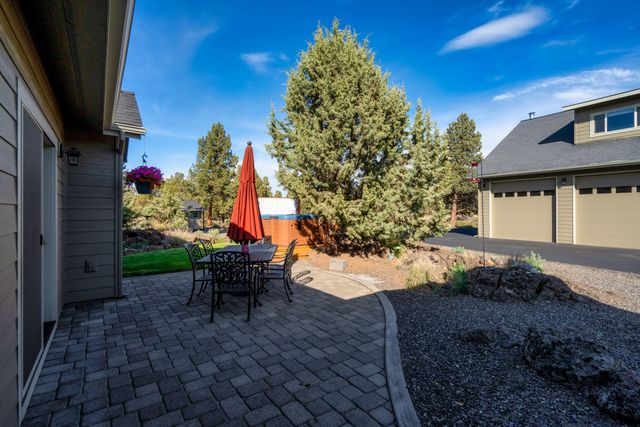 7170 NW River Springs Road, Redmond, OR 97756