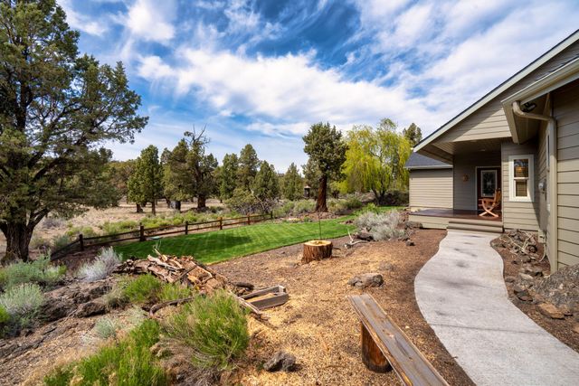 7170 NW River Springs Road, Redmond, OR 97756