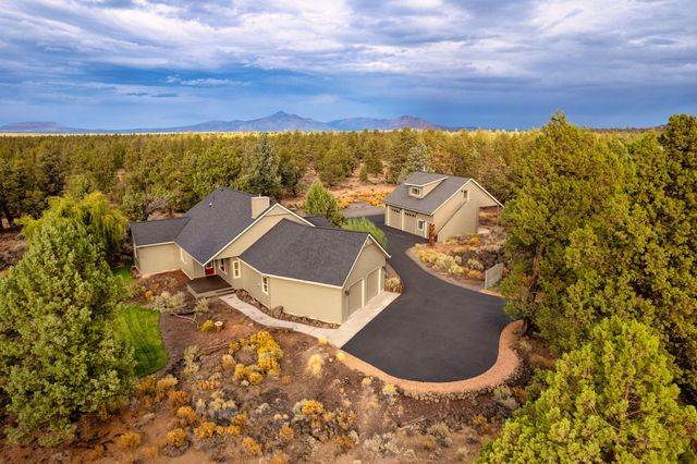 7170 NW River Springs Road, Redmond, OR 97756