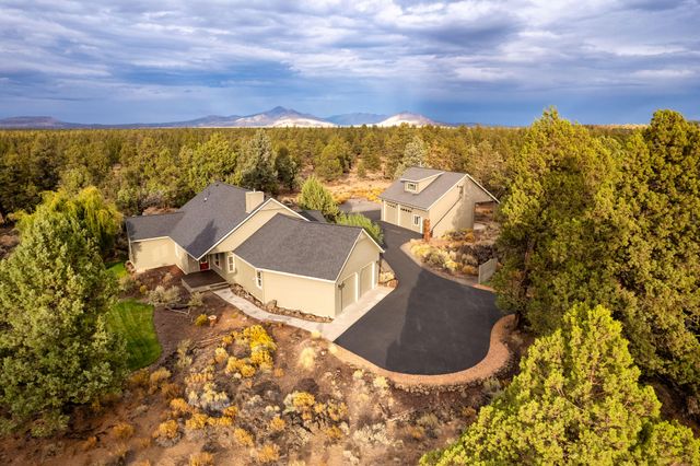 7170 NW River Springs Road, Redmond, OR 97756