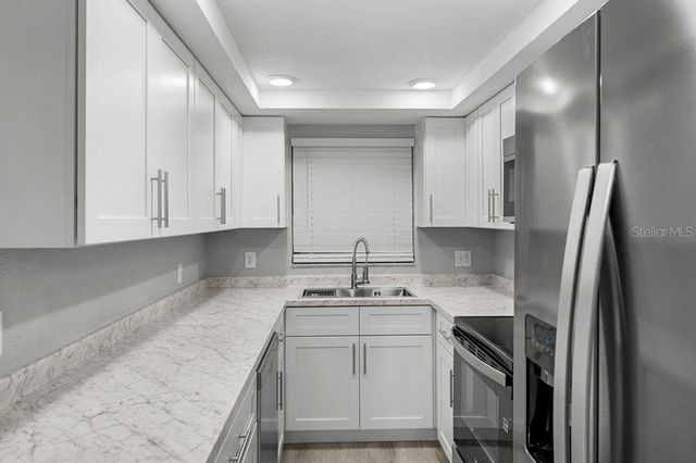 7217 CLOISTER DRIVE 203, Sarasota, FL 34231