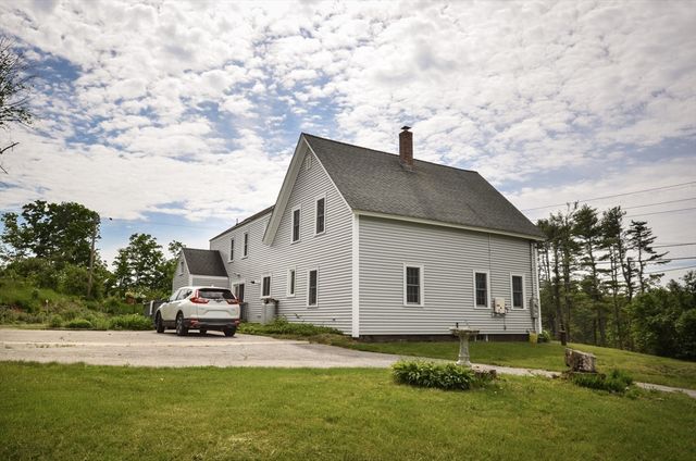 167 West St, Berlin, MA 01503