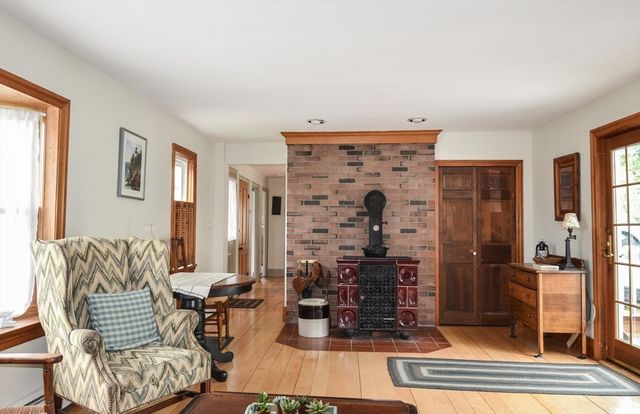 167 West St, Berlin, MA 01503