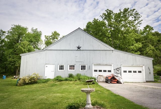 167 West St, Berlin, MA 01503