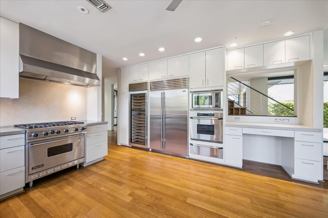 3635 Overbrook Lane, Houston, TX 77027