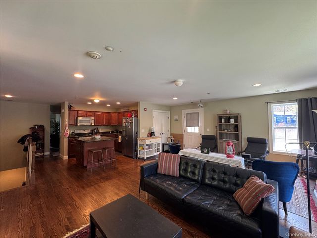 907 Main Street, Port Jefferson Village, NY 11777