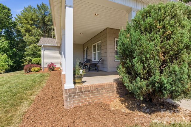 23 Moser Circle, Taylorsville, NC 28681