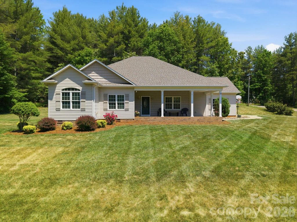 23 Moser Circle, Taylorsville, NC 28681