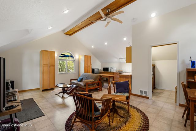 239 Pierce LN, Sagle, ID 83860