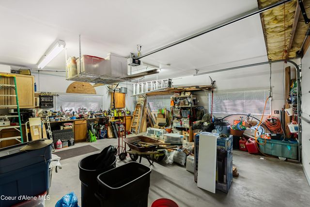 239 Pierce LN, Sagle, ID 83860