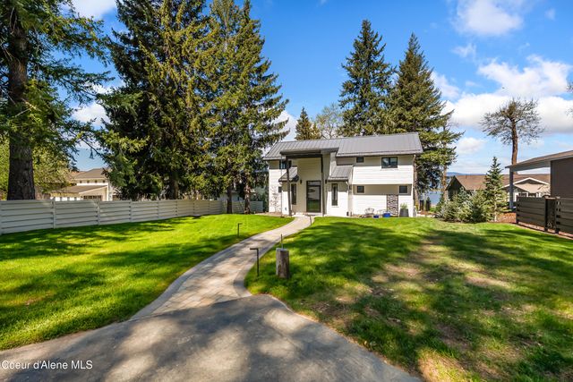 239 Pierce LN, Sagle, ID 83860