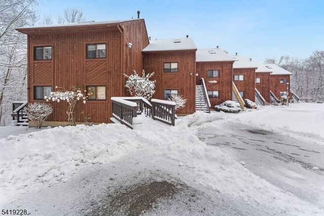 20 Augusta Dr, Unit 5, Vernon Twp., NJ 07462