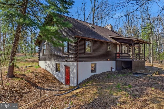 430 HOMEWOOD HOLLOW LN, Berkeley Springs, WV 25411