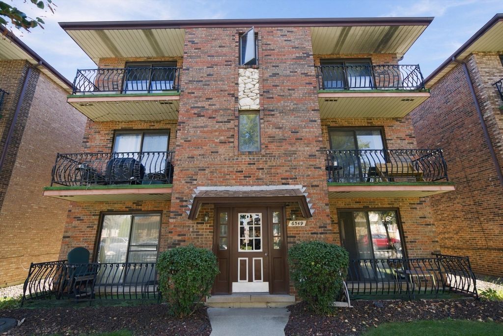 6549 W 64th Place 2W, Chicago, IL 60638 — exterior