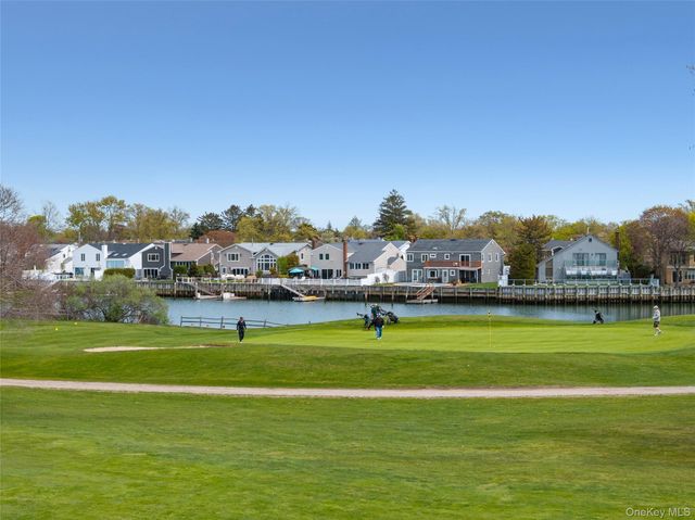 2848 Clubhouse Road, Merrick, NY 11566