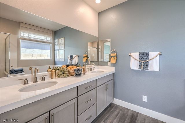 1424 Kaylis Cove Place 51, North Las Vegas, NV 89084