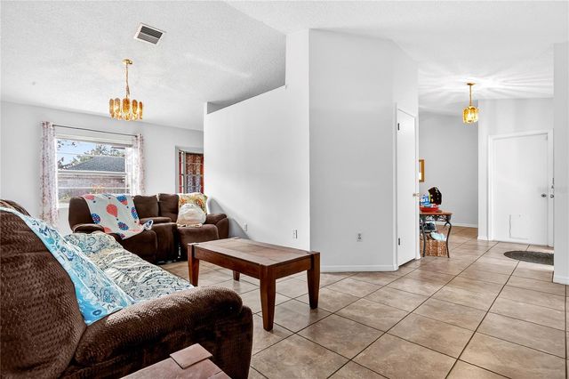 10400 SUMMIT SQUARE DRIVE, Leesburg, FL 34788