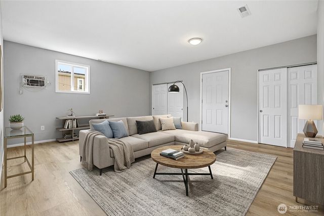 230 Cleveland Avenue, Sumas, WA 98295