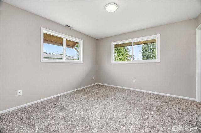 230 Cleveland Avenue, Sumas, WA 98295