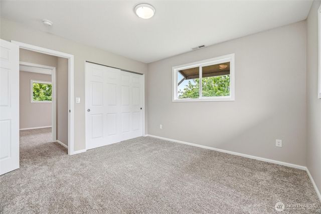 230 Cleveland Avenue, Sumas, WA 98295
