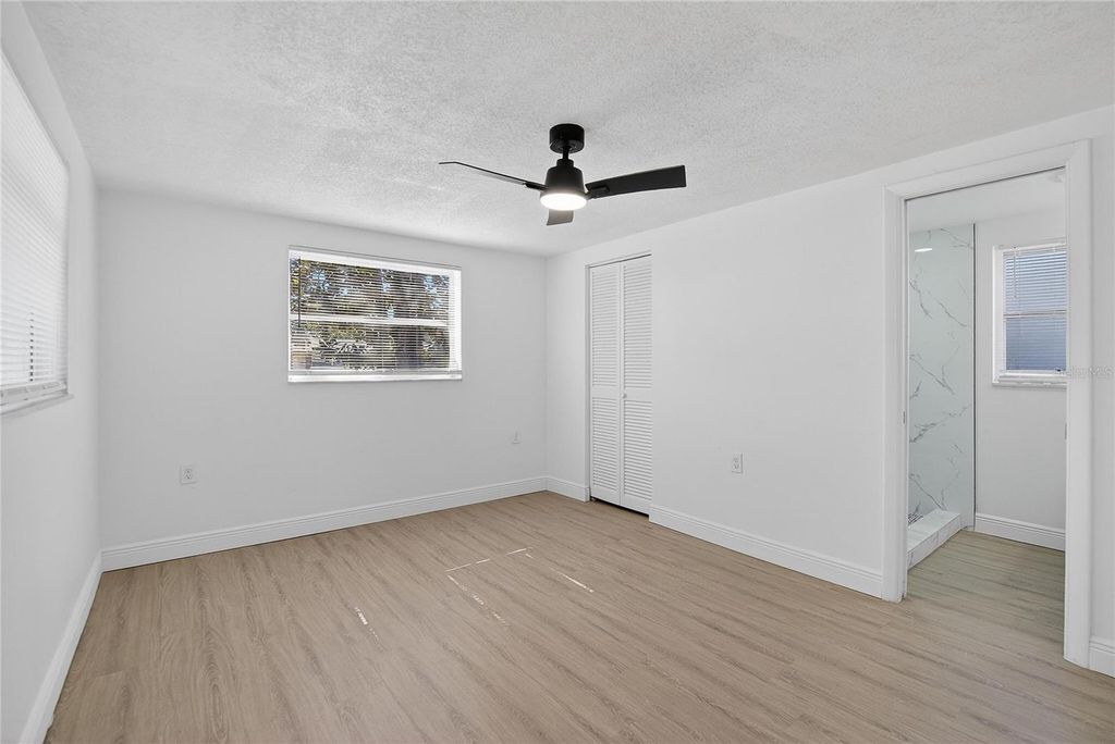 Image 34 of property listing at 5551 MOSAIC DRIVE, Holiday, FL 34690