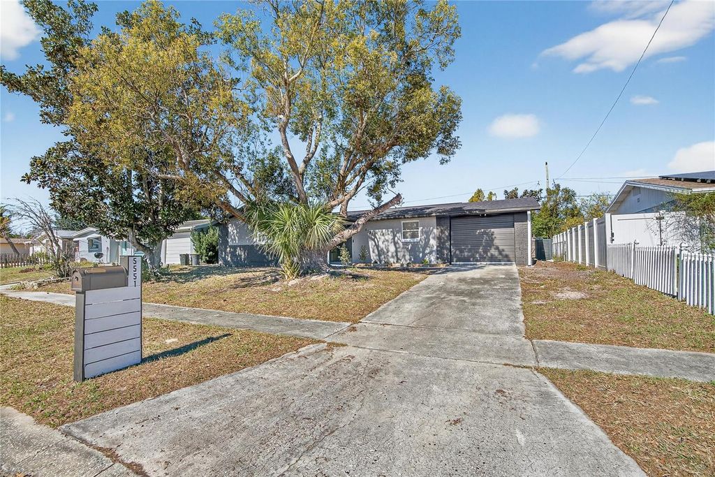 Image 61 of property listing at 5551 MOSAIC DRIVE, Holiday, FL 34690