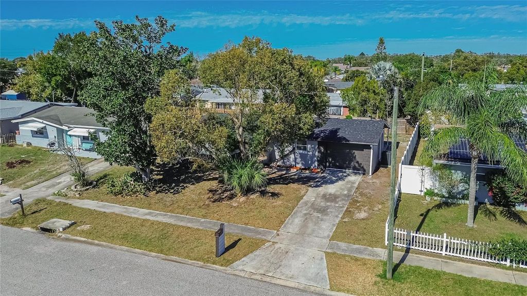 Image 68 of property listing at 5551 MOSAIC DRIVE, Holiday, FL 34690