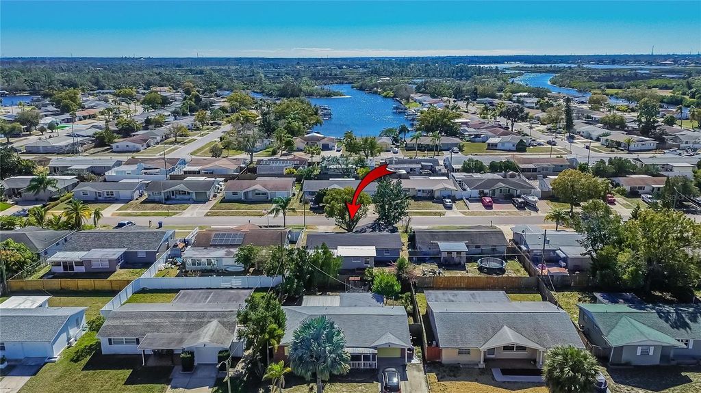 Image 79 of property listing at 5551 MOSAIC DRIVE, Holiday, FL 34690