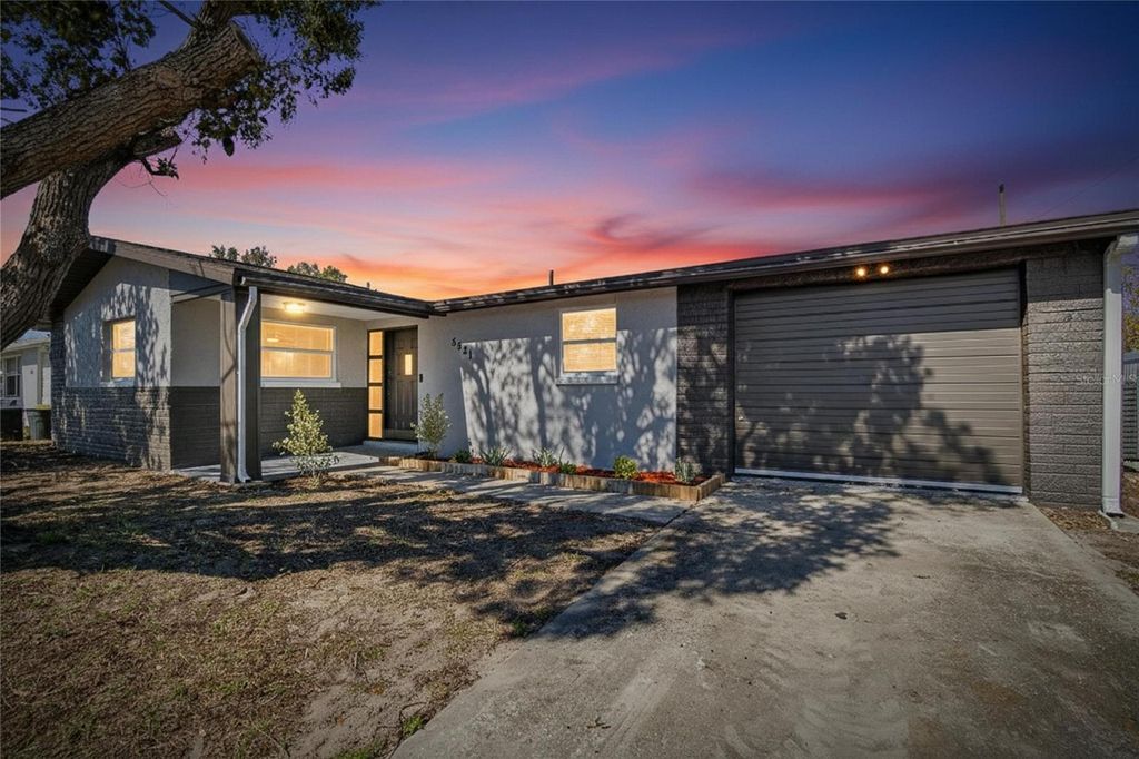 Image 87 of property listing at 5551 MOSAIC DRIVE, Holiday, FL 34690