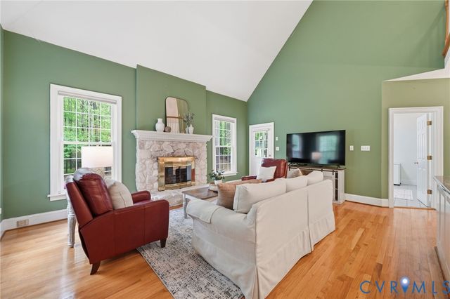 10424 Windam Hill Rd, Glen Allen, VA 23059