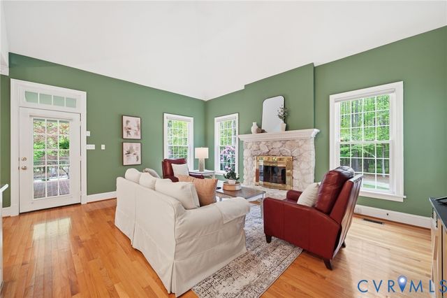 10424 Windam Hill Rd, Glen Allen, VA 23059