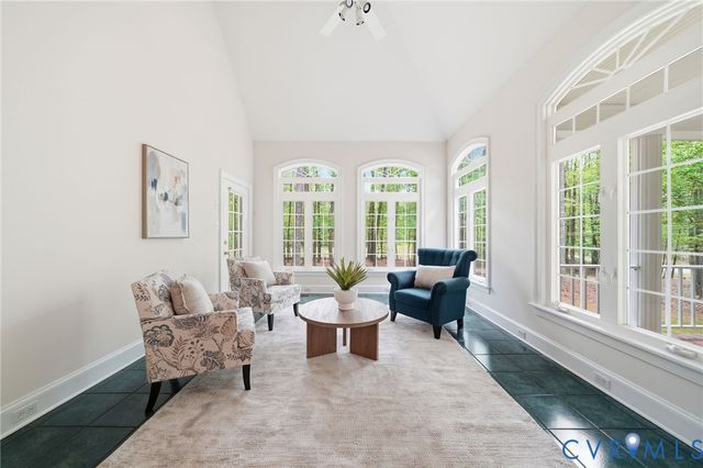 10424 Windam Hill Rd, Glen Allen, VA 23059