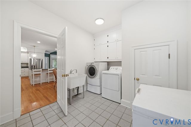 10424 Windam Hill Rd, Glen Allen, VA 23059