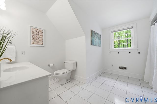 10424 Windam Hill Rd, Glen Allen, VA 23059