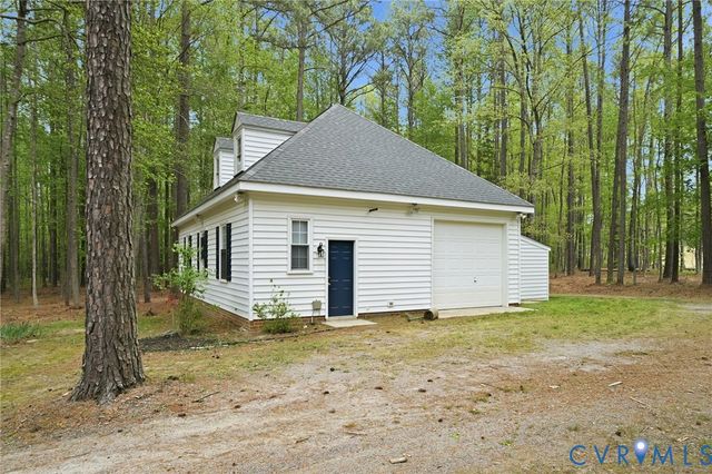 10424 Windam Hill Rd, Glen Allen, VA 23059