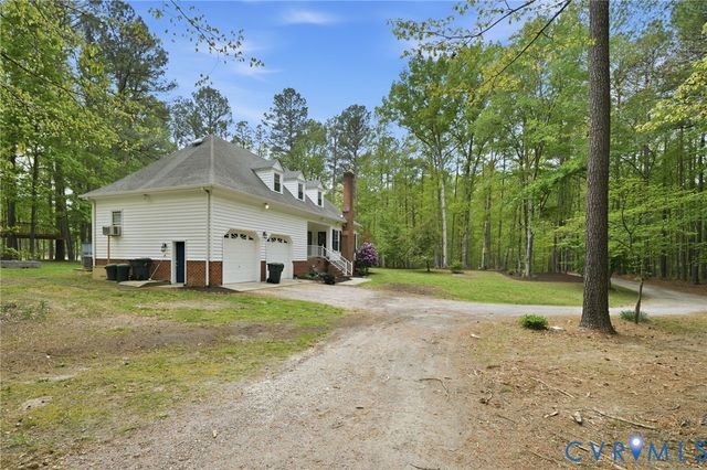 10424 Windam Hill Rd, Glen Allen, VA 23059