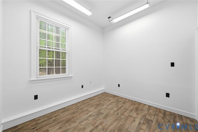 10424 Windam Hill Rd, Glen Allen, VA 23059