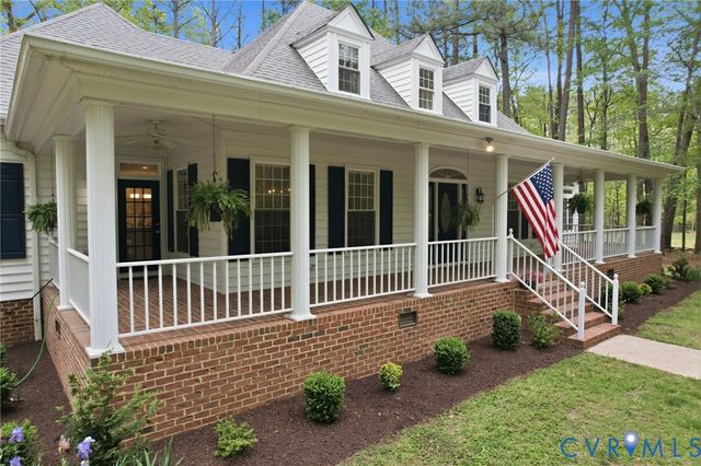 10424 Windam Hill Rd, Glen Allen, VA 23059