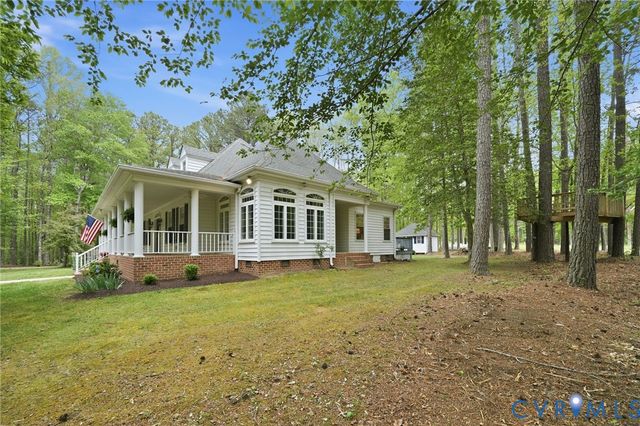 10424 Windam Hill Rd, Glen Allen, VA 23059