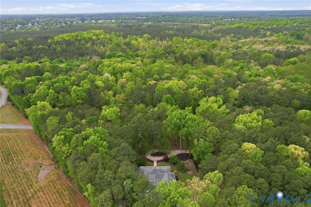 10424 Windam Hill Rd, Glen Allen, VA 23059