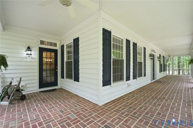10424 Windam Hill Rd, Glen Allen, VA 23059